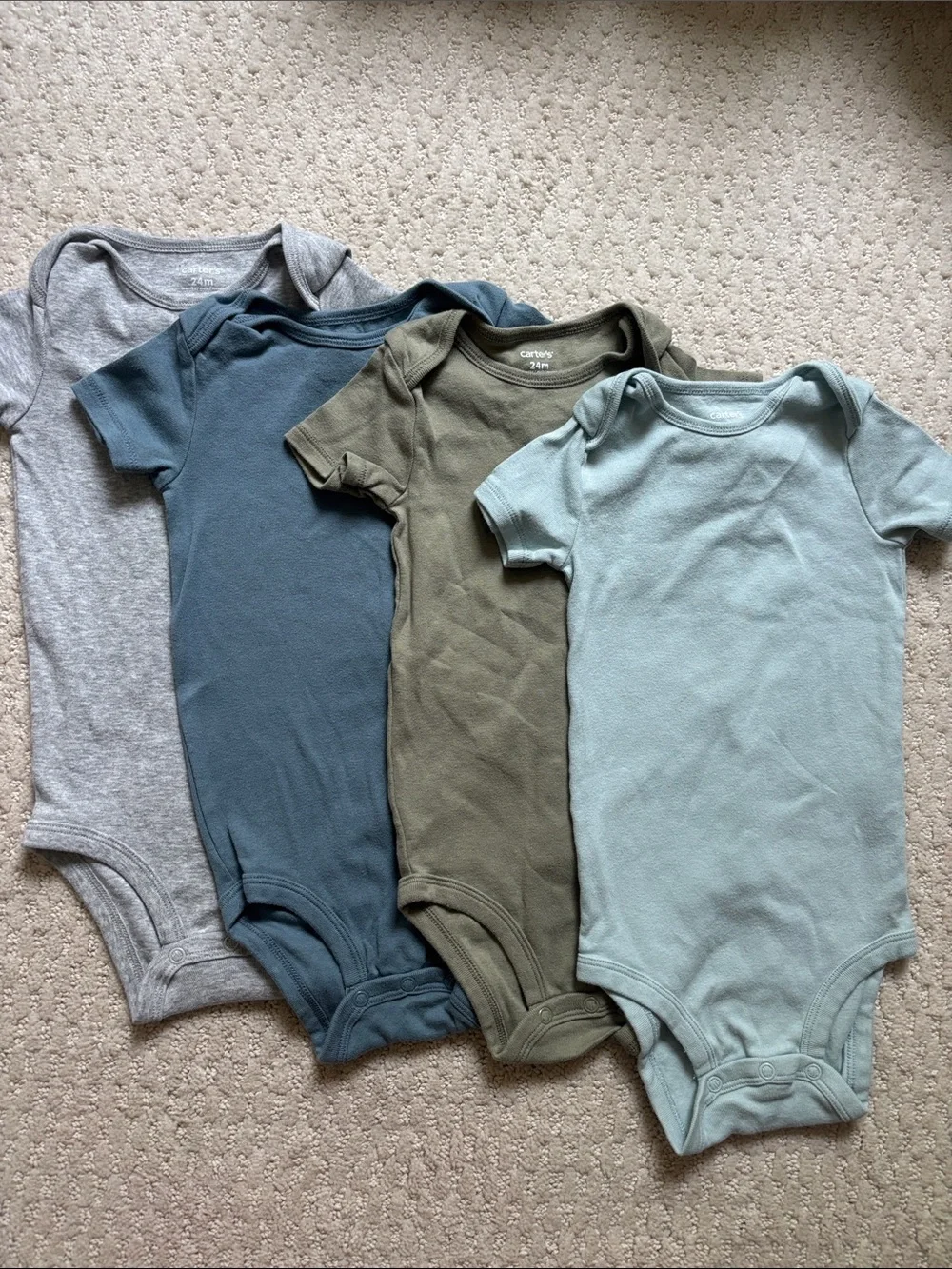 Carter's Short-Sleeve One-Piece Bodysuits (4). Size 24m